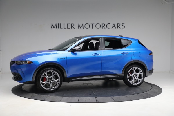 New 2024 Alfa Romeo Tonale Veloce for sale $57,800 at Alfa Romeo of Greenwich in Greenwich CT 06830 2