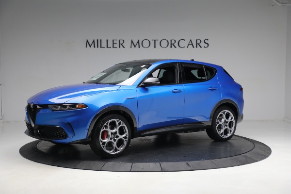New 2024 Alfa Romeo Tonale Veloce for sale $57,800 at Alfa Romeo of Greenwich in Greenwich CT 06830 1