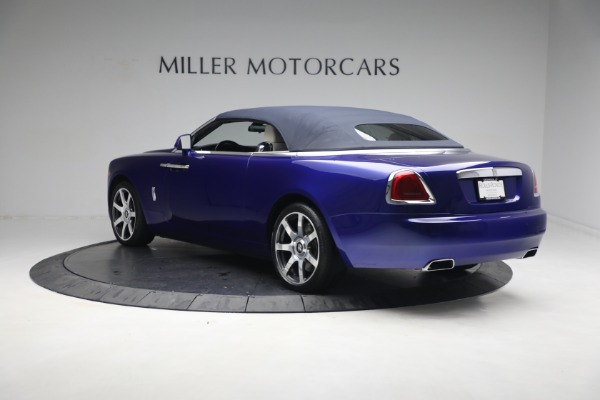 Used 2017 Rolls-Royce Dawn for sale $248,900 at Alfa Romeo of Greenwich in Greenwich CT 06830 17