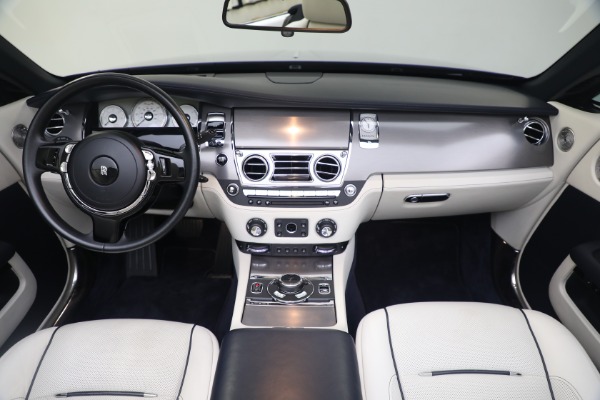 Used 2017 Rolls-Royce Dawn for sale $248,900 at Alfa Romeo of Greenwich in Greenwich CT 06830 4
