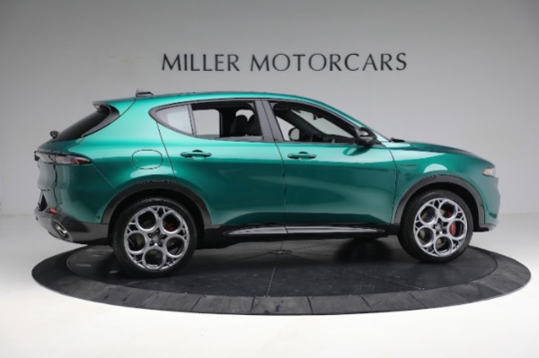 New 2024 Alfa Romeo Tonale Veloce for sale $59,340 at Alfa Romeo of Greenwich in Greenwich CT 06830 11