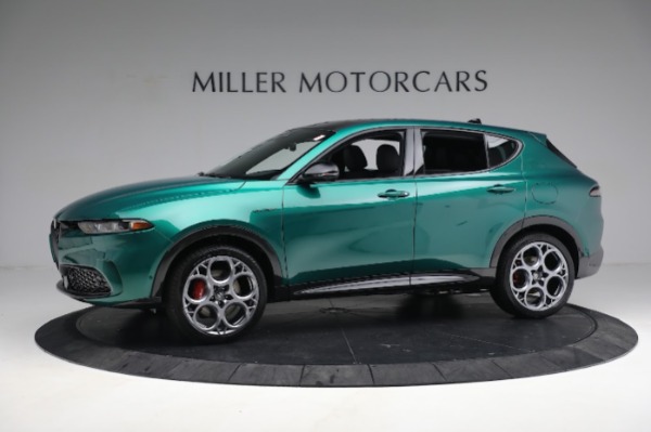 New 2024 Alfa Romeo Tonale Veloce for sale $59,340 at Alfa Romeo of Greenwich in Greenwich CT 06830 3