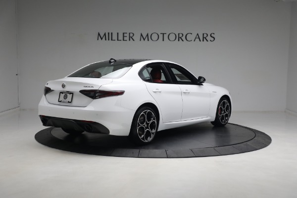New 2024 Alfa Romeo Giulia Veloce for sale $55,285 at Alfa Romeo of Greenwich in Greenwich CT 06830 12