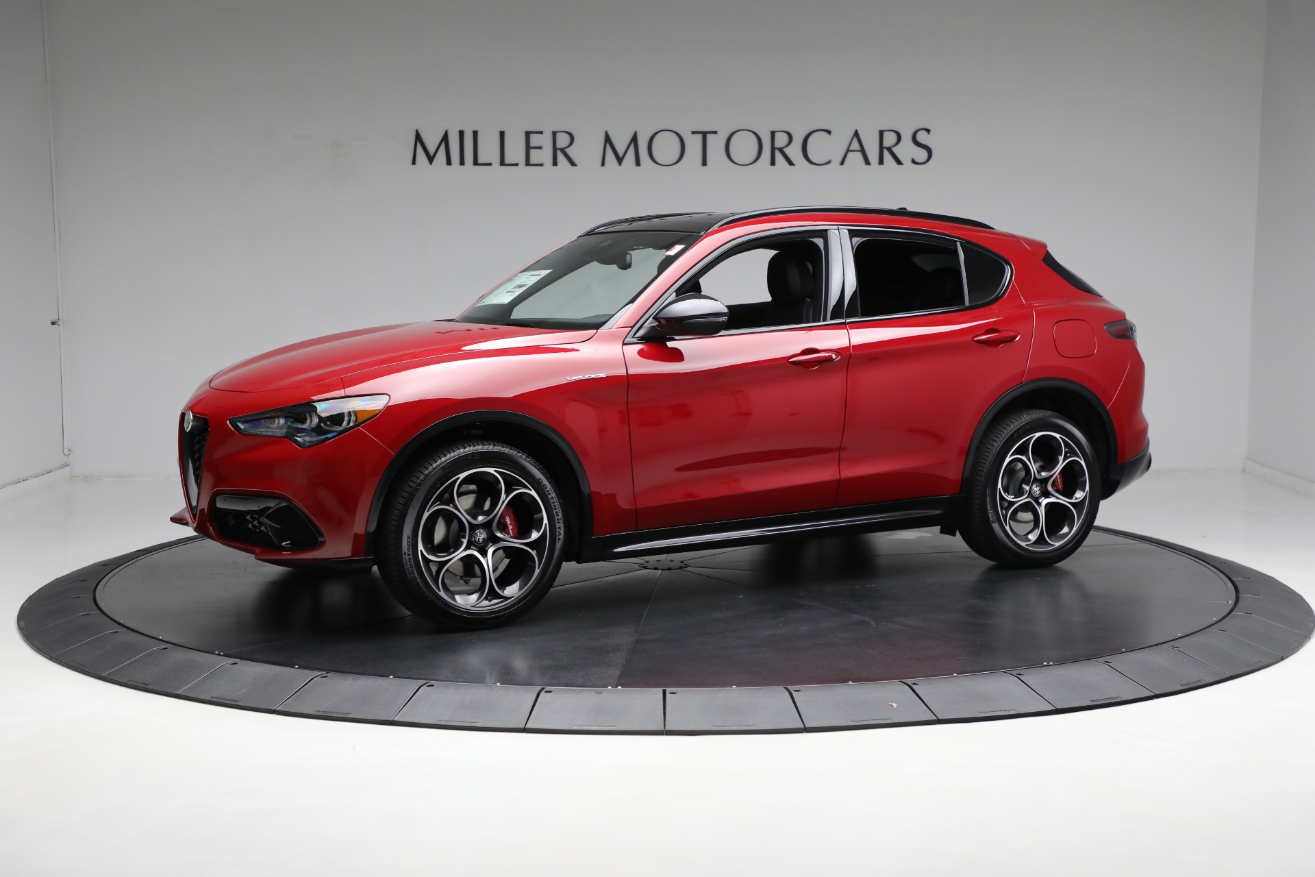 New 2024 Alfa Romeo Stelvio Veloce for sale $56,445 at Alfa Romeo of Greenwich in Greenwich CT 06830 1