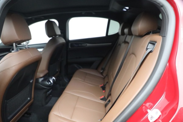 New 2024 Alfa Romeo Stelvio Ti for sale $53,920 at Alfa Romeo of Greenwich in Greenwich CT 06830 17