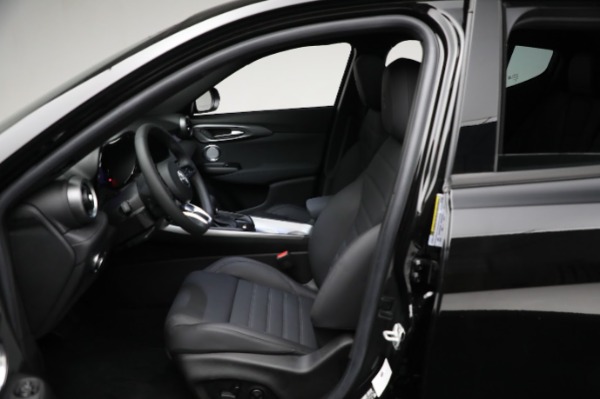 New 2024 Alfa Romeo Tonale Ti for sale $52,790 at Alfa Romeo of Greenwich in Greenwich CT 06830 27