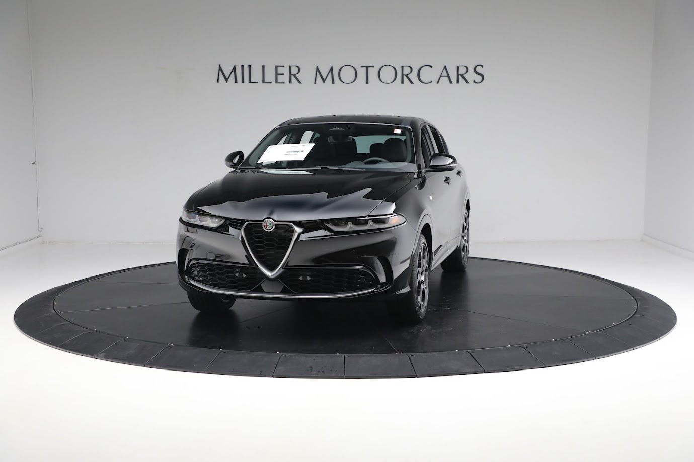 New 2024 Alfa Romeo Tonale Ti for sale $52,790 at Alfa Romeo of Greenwich in Greenwich CT 06830 1