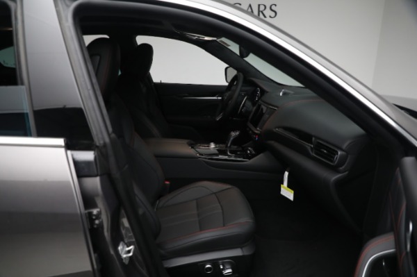 New 2023 Maserati Levante Modena for sale $101,989 at Alfa Romeo of Greenwich in Greenwich CT 06830 21