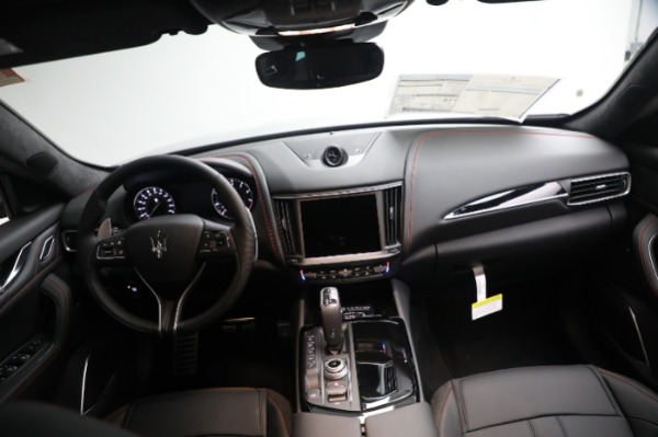 New 2023 Maserati Levante Modena for sale $101,989 at Alfa Romeo of Greenwich in Greenwich CT 06830 27
