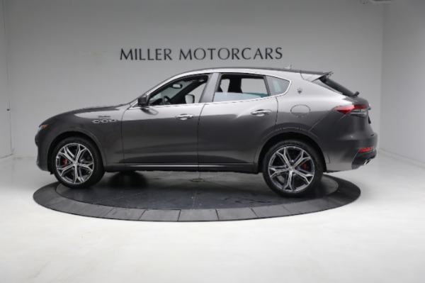 New 2023 Maserati Levante Modena for sale $101,989 at Alfa Romeo of Greenwich in Greenwich CT 06830 7