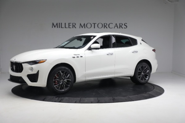 New 2023 Maserati Levante Modena for sale $98,059 at Alfa Romeo of Greenwich in Greenwich CT 06830 4