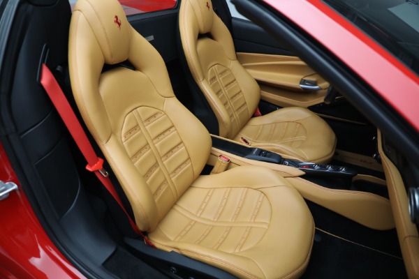 Used 2022 Ferrari F8 Spider for sale $469,900 at Alfa Romeo of Greenwich in Greenwich CT 06830 24