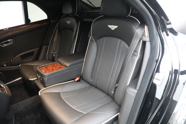Used 2017 Bentley Mulsanne for sale $149,900 at Alfa Romeo of Greenwich in Greenwich CT 06830 24