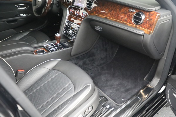 Used 2017 Bentley Mulsanne for sale $149,900 at Alfa Romeo of Greenwich in Greenwich CT 06830 25