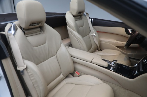 Used 2016 Mercedes-Benz SL-Class SL 400 for sale $44,900 at Alfa Romeo of Greenwich in Greenwich CT 06830 28