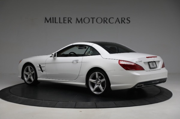 Used 2016 Mercedes-Benz SL-Class SL 400 for sale $44,900 at Alfa Romeo of Greenwich in Greenwich CT 06830 4