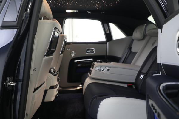 Used 2019 Rolls-Royce Black Badge Ghost for sale $225,900 at Alfa Romeo of Greenwich in Greenwich CT 06830 20