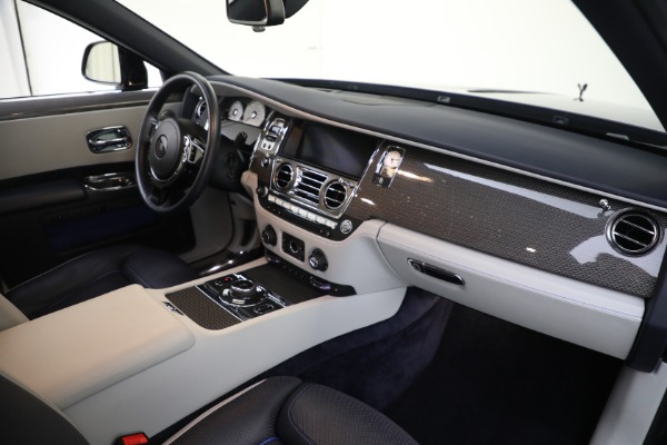 Used 2019 Rolls-Royce Black Badge Ghost for sale $225,900 at Alfa Romeo of Greenwich in Greenwich CT 06830 24