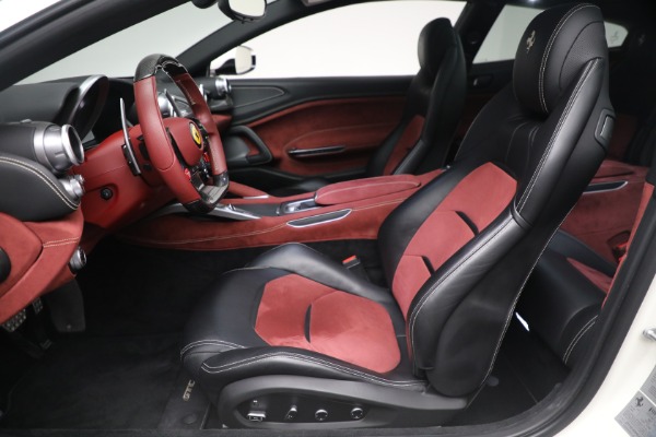 Used 2018 Ferrari GTC4Lusso for sale $225,900 at Alfa Romeo of Greenwich in Greenwich CT 06830 13