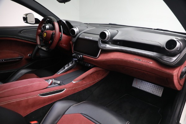 Used 2018 Ferrari GTC4Lusso for sale $225,900 at Alfa Romeo of Greenwich in Greenwich CT 06830 16