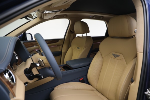 Used 2023 Bentley Bentayga V8 for sale $183,900 at Alfa Romeo of Greenwich in Greenwich CT 06830 16