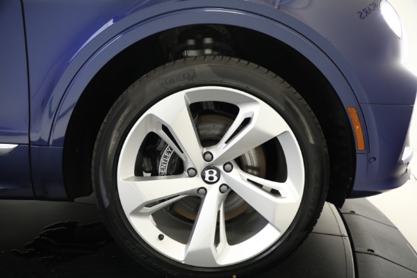 Used 2023 Bentley Bentayga V8 for sale $183,900 at Alfa Romeo of Greenwich in Greenwich CT 06830 28
