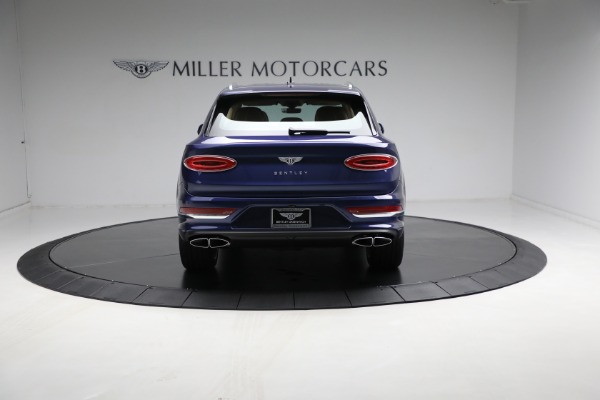 Used 2023 Bentley Bentayga V8 for sale $183,900 at Alfa Romeo of Greenwich in Greenwich CT 06830 6