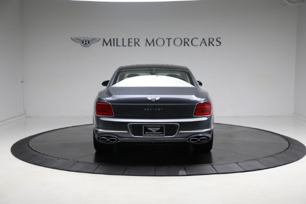 New 2024 Bentley Flying Spur Azure V8 for sale $283,850 at Alfa Romeo of Greenwich in Greenwich CT 06830 6
