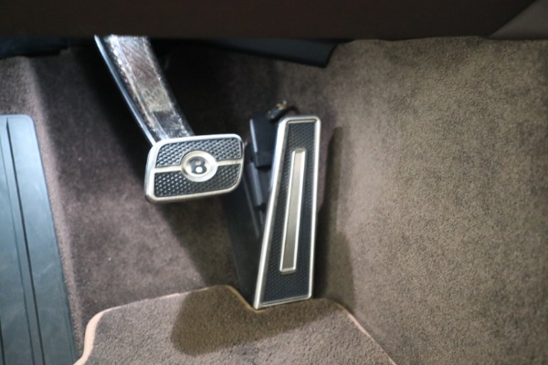 Used 2023 Bentley Flying Spur Speed for sale $289,900 at Alfa Romeo of Greenwich in Greenwich CT 06830 28