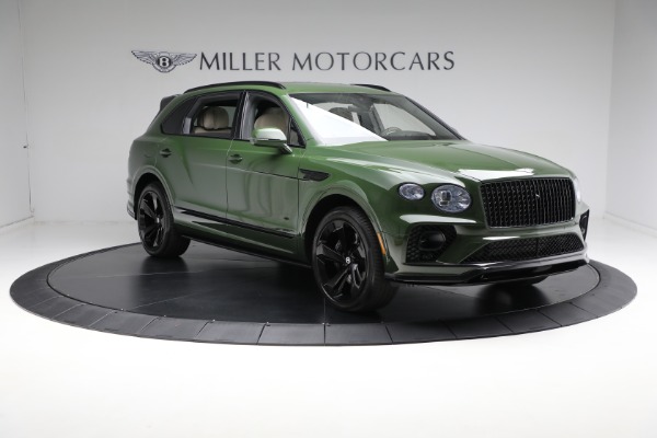 Used 2023 Bentley Bentayga EWB Azure V8 for sale Sold at Alfa Romeo of Greenwich in Greenwich CT 06830 18