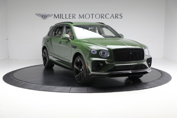 Used 2023 Bentley Bentayga EWB Azure V8 for sale Sold at Alfa Romeo of Greenwich in Greenwich CT 06830 19