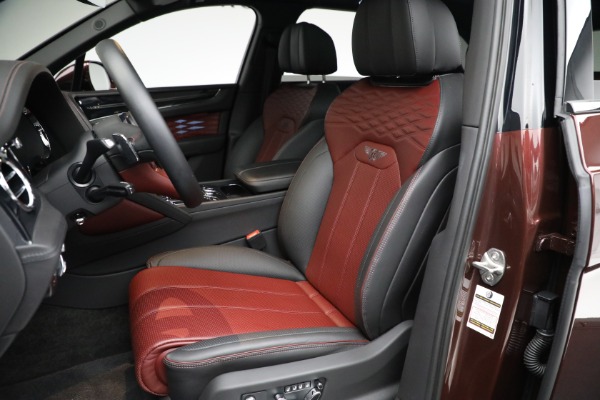 Used 2023 Bentley Bentayga EWB Azure V8 for sale Sold at Alfa Romeo of Greenwich in Greenwich CT 06830 26