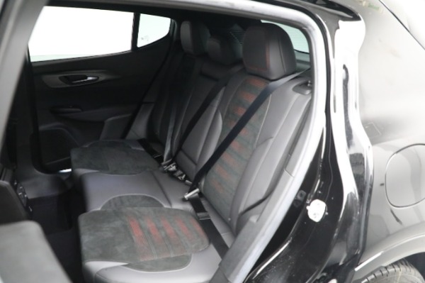 Used 2024 Alfa Romeo Tonale Veloce for sale $28,900 at Alfa Romeo of Greenwich in Greenwich CT 06830 26