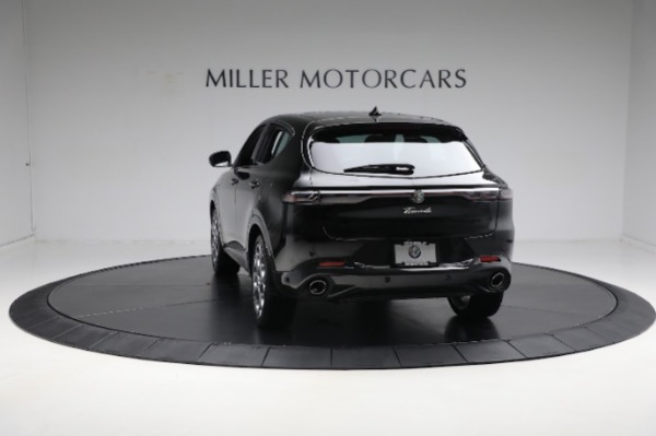 Used 2024 Alfa Romeo Tonale Veloce for sale $28,900 at Alfa Romeo of Greenwich in Greenwich CT 06830 8