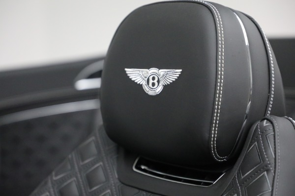 Used 2022 Bentley Continental GTC V8 for sale Sold at Alfa Romeo of Greenwich in Greenwich CT 06830 26