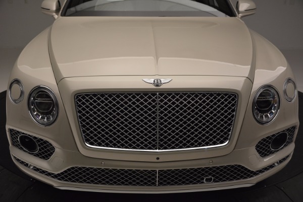 Used 2017 Bentley Bentayga for sale Sold at Alfa Romeo of Greenwich in Greenwich CT 06830 10