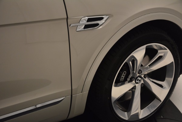 Used 2017 Bentley Bentayga for sale Sold at Alfa Romeo of Greenwich in Greenwich CT 06830 15