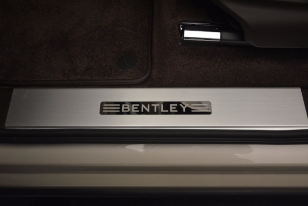 Used 2017 Bentley Bentayga for sale Sold at Alfa Romeo of Greenwich in Greenwich CT 06830 21