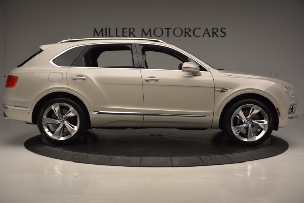Used 2017 Bentley Bentayga for sale Sold at Alfa Romeo of Greenwich in Greenwich CT 06830 7