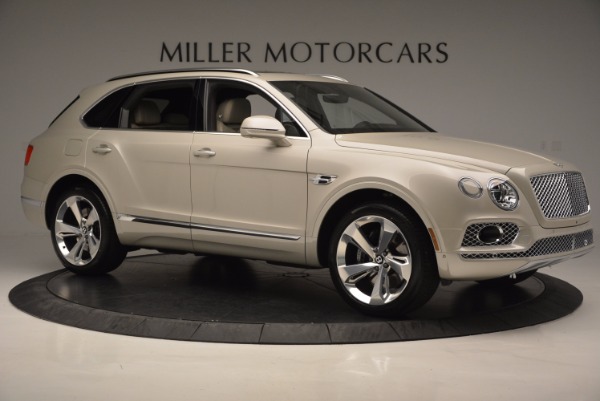 Used 2017 Bentley Bentayga for sale Sold at Alfa Romeo of Greenwich in Greenwich CT 06830 8