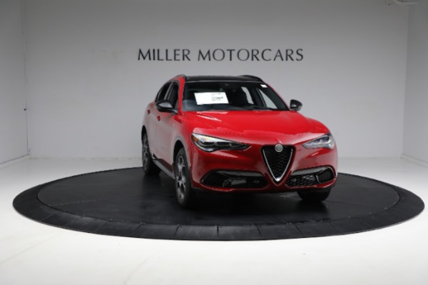 New 2024 Alfa Romeo Stelvio Ti for sale $53,895 at Alfa Romeo of Greenwich in Greenwich CT 06830 21