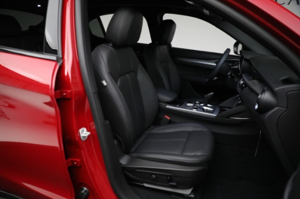 New 2024 Alfa Romeo Stelvio Ti for sale Sold at Alfa Romeo of Greenwich in Greenwich CT 06830 27