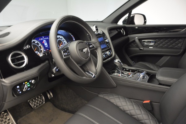 Used 2017 Bentley Bentayga W12 for sale Sold at Alfa Romeo of Greenwich in Greenwich CT 06830 19