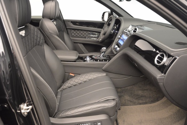 Used 2017 Bentley Bentayga W12 for sale Sold at Alfa Romeo of Greenwich in Greenwich CT 06830 27