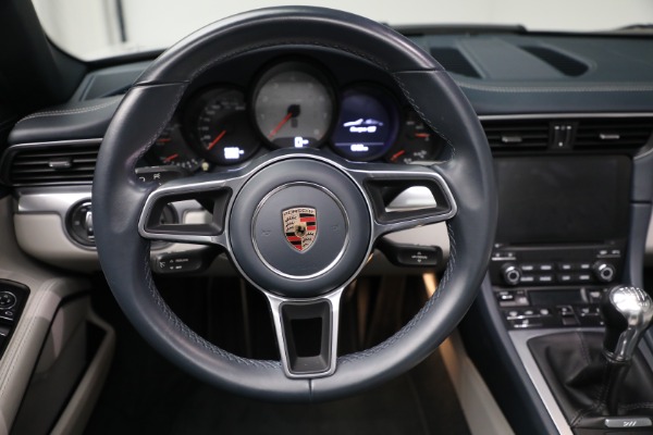 Used 2019 Porsche 911 Targa 4S for sale $149,900 at Alfa Romeo of Greenwich in Greenwich CT 06830 20
