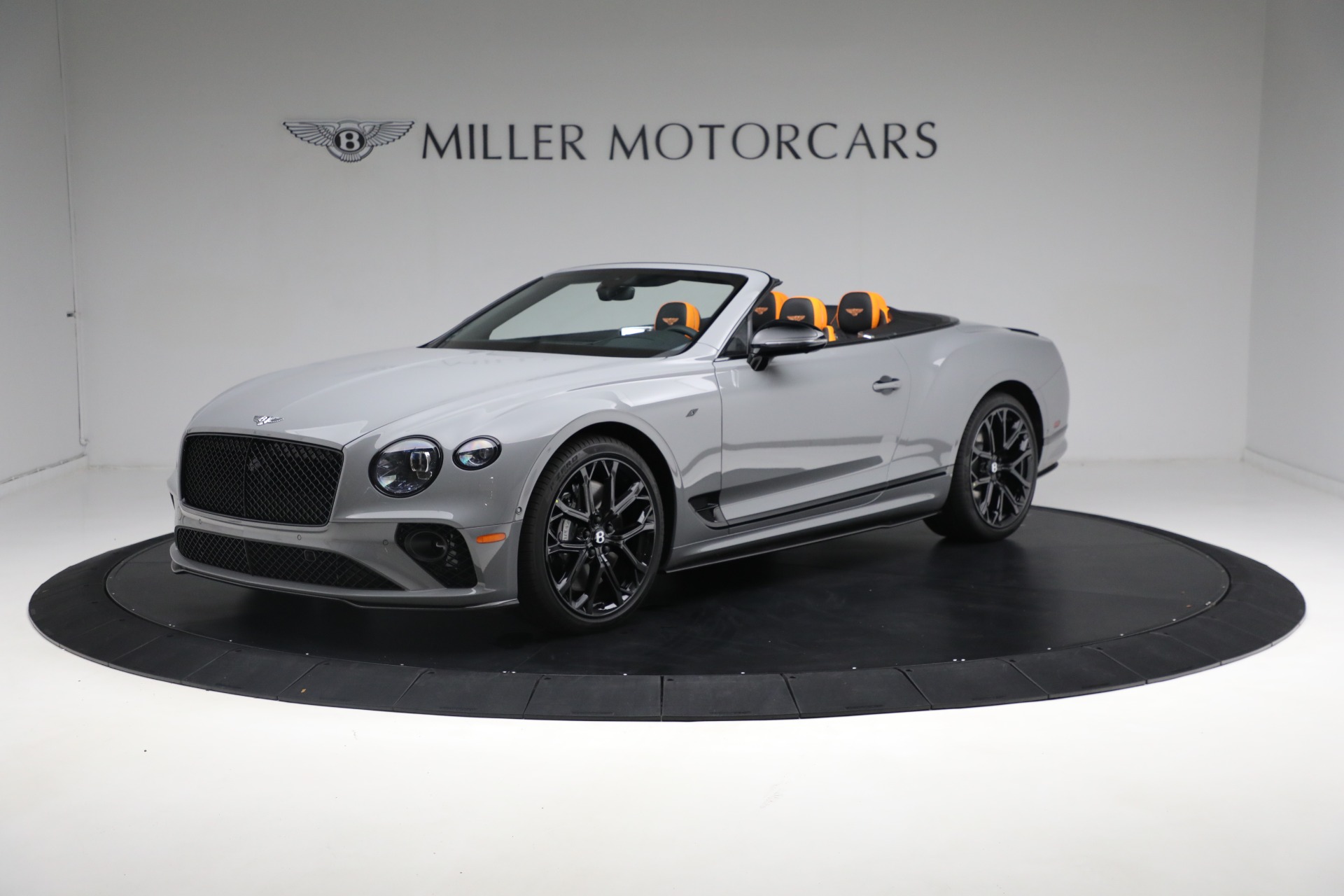 New 2024 Bentley Continental GTC S V8 for sale $402,470 at Alfa Romeo of Greenwich in Greenwich CT 06830 1