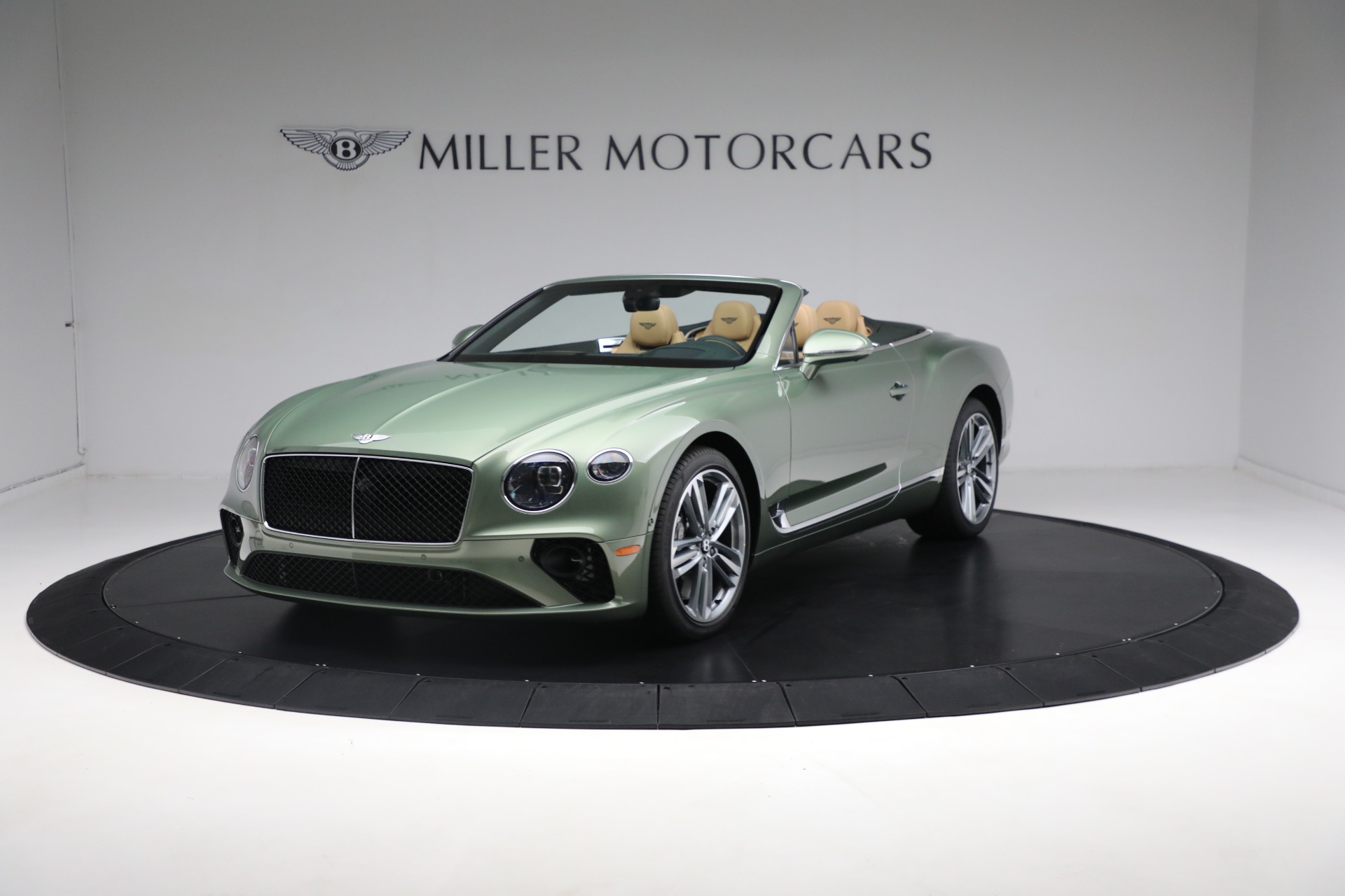 New 2024 Bentley Continental GTC V8 for sale $269,900 at Alfa Romeo of Greenwich in Greenwich CT 06830 1