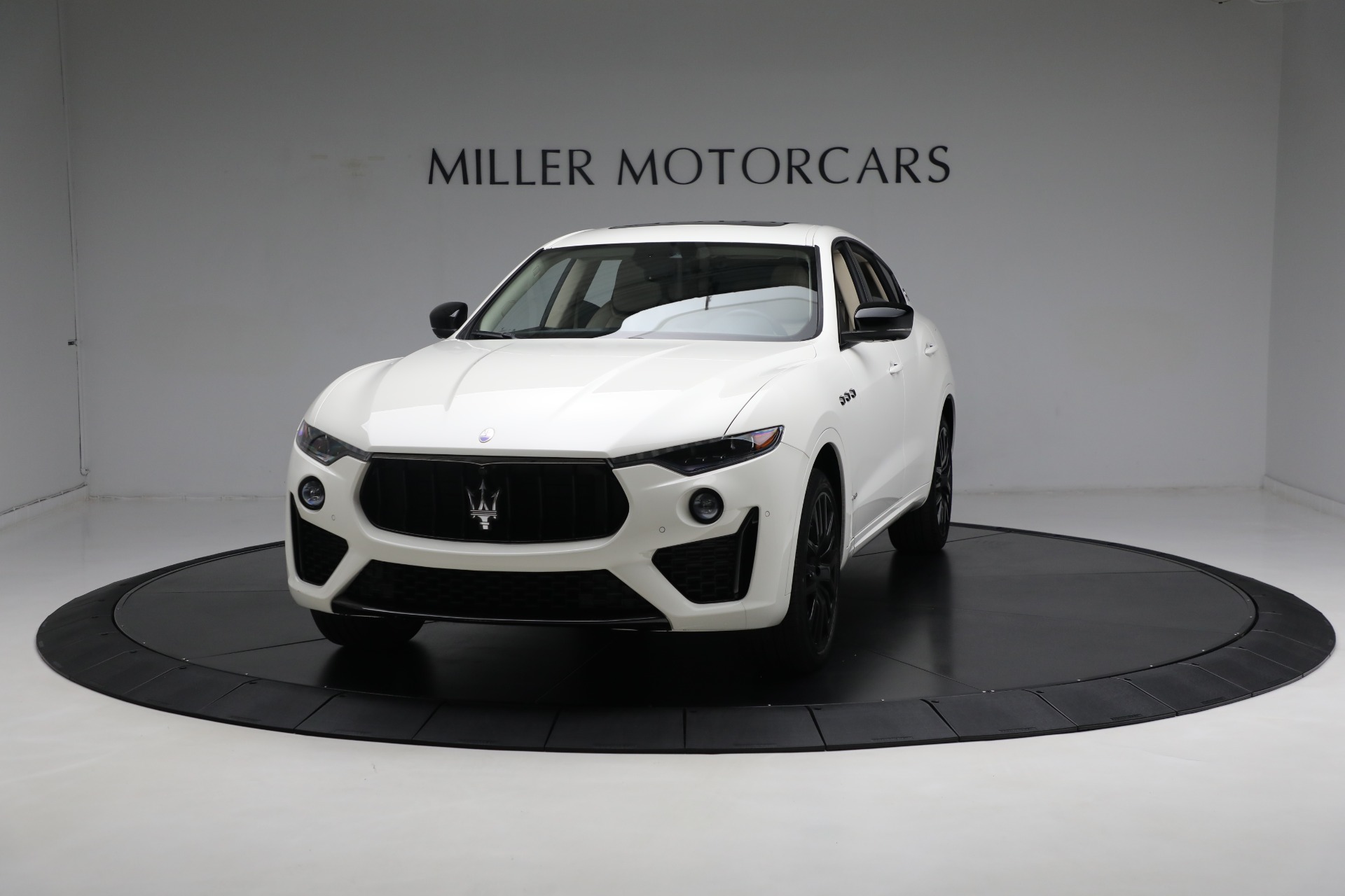 Used 2020 Maserati Levante GranSport for sale Sold at Alfa Romeo of Greenwich in Greenwich CT 06830 1