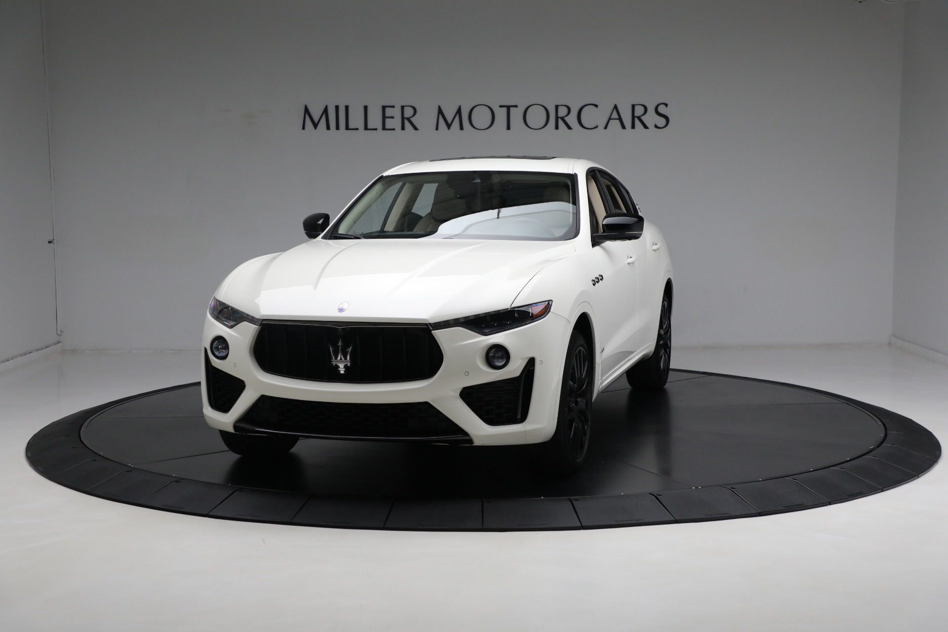 Used 2020 Maserati Levante GranSport for sale $49,900 at Alfa Romeo of Greenwich in Greenwich CT 06830 1