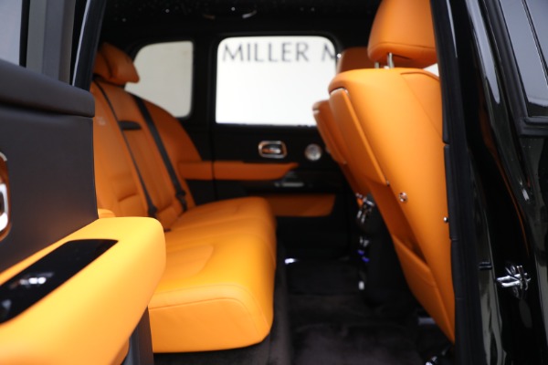 New 2024 Rolls-Royce Black Badge Cullinan for sale Sold at Alfa Romeo of Greenwich in Greenwich CT 06830 23